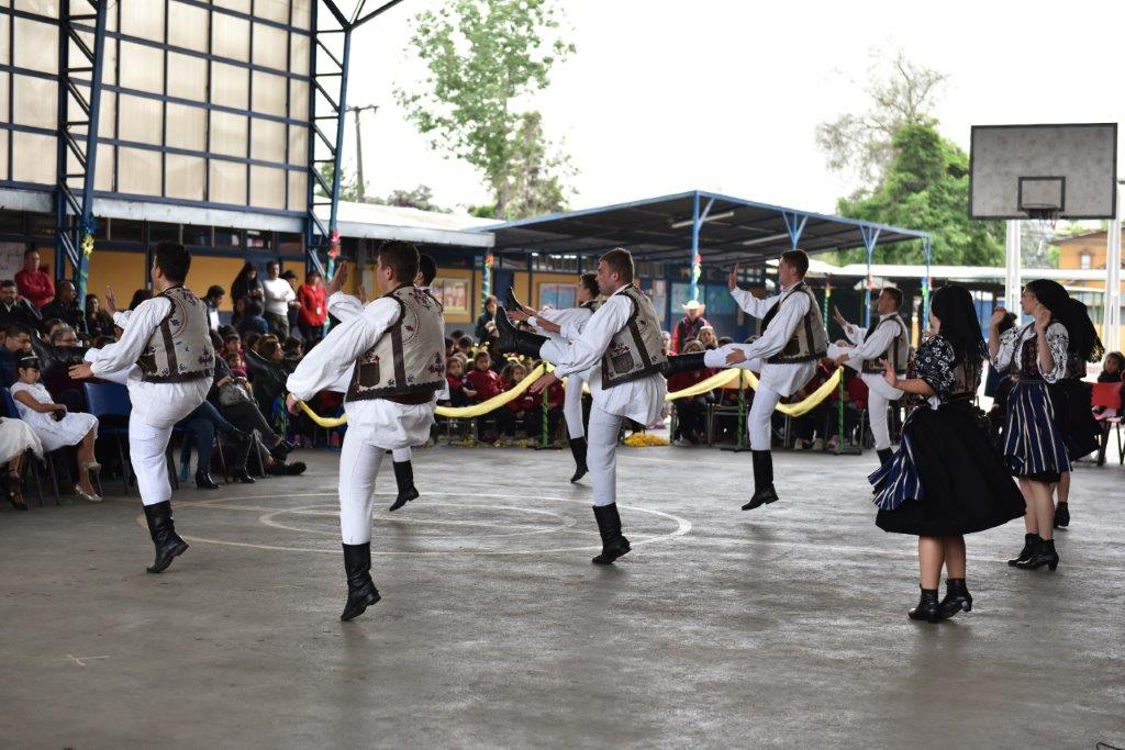 Ansamblul Folcloric Sinca Noua in Macul Chile 2017, Reprezentatie la Colegio JOSE BERNARDO SUAREZ